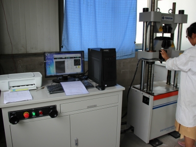 Microcomputer hydraulic universal testing machine