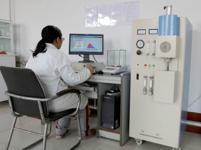 High frequency infrared carbon and sulfur analyzer